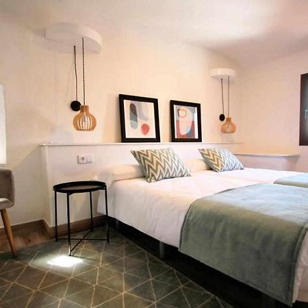 Torre Del Postigo By Kubik Apartment Caceres Bagian luar foto